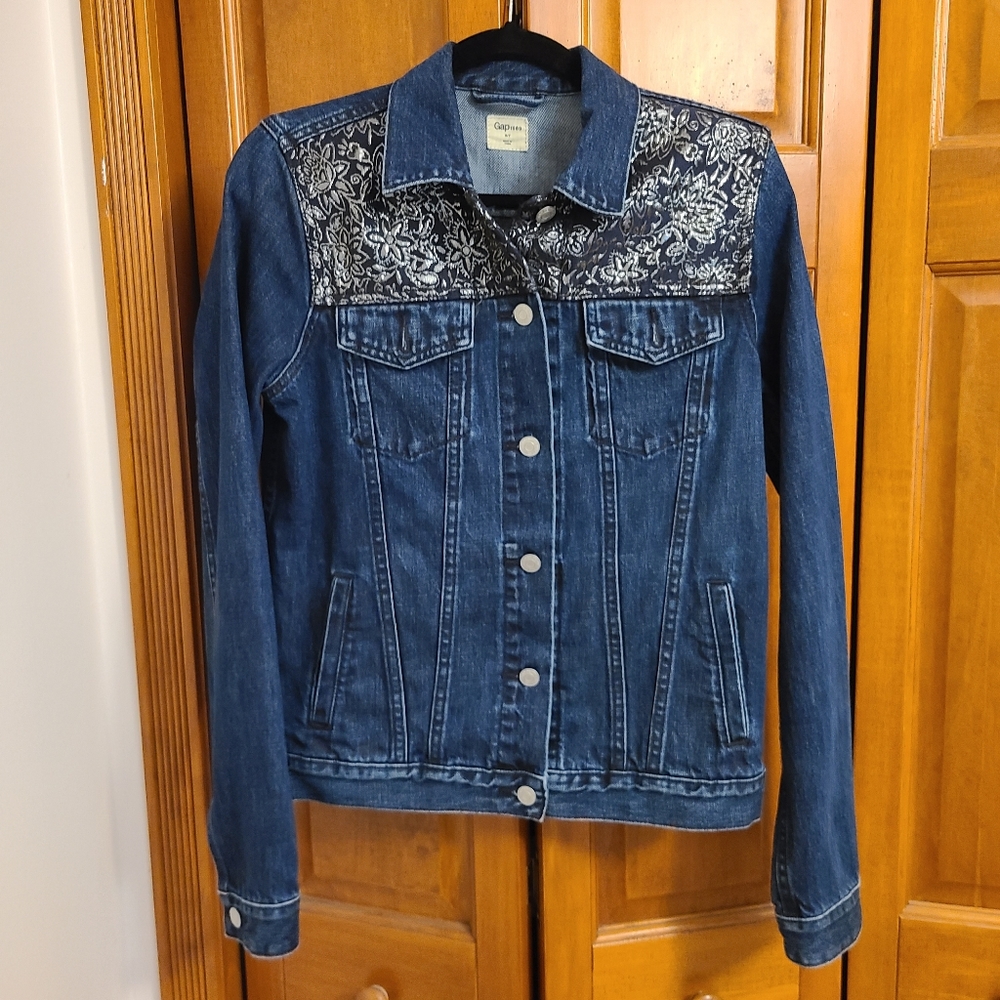 Gap Denim Jacket Size S (Tall)